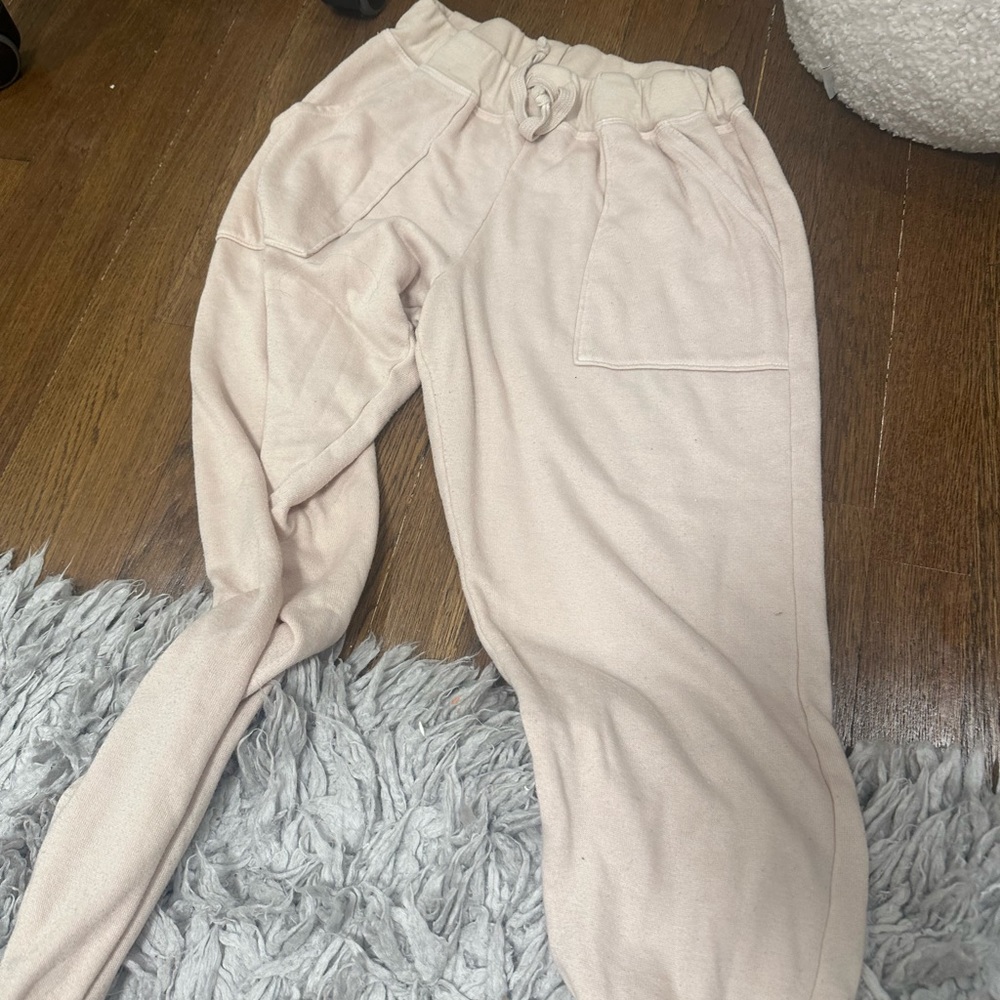 T2love joggers size small